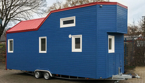 Ein Tiny House auf einem Anhänger (Bild: Rolling Tiny House GmbH)