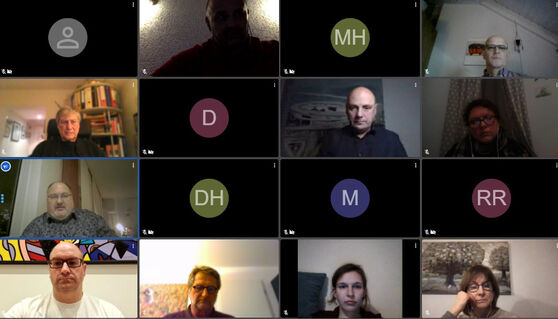 An der Online-Veranstaltnug nahm auch der Oftersheimer Bürgermeister Jens Geiß teil (unten links)