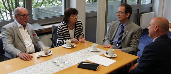 Daniel Born und Rosa Grünstein im Gespräch mit Dr. Ralf Göck und Roland Schnepf