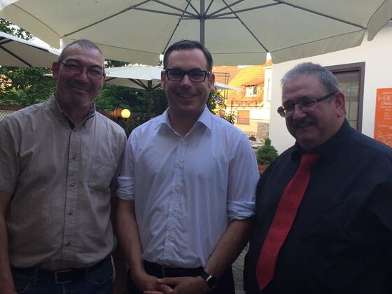 Anton Schaaf, Kreisvorsitzender, Christian Eheim, Claus-Dieter Fritz, Vorsitzender SPD Graben Neudorf. Foto B. Schneider