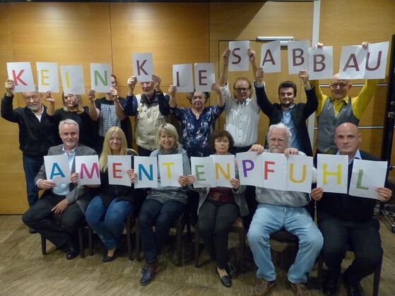 Engagieren sich alle für den Erhalt des Entenpfuhls: Vertreter*innen der Wahlkreis-SPD