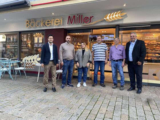 Auf dem Bild von links nach rechts: Stellv. SPD Landesvorsitzender Parsa Marvi, Muhamed Ali Öner, Marina Ederle, Eugen